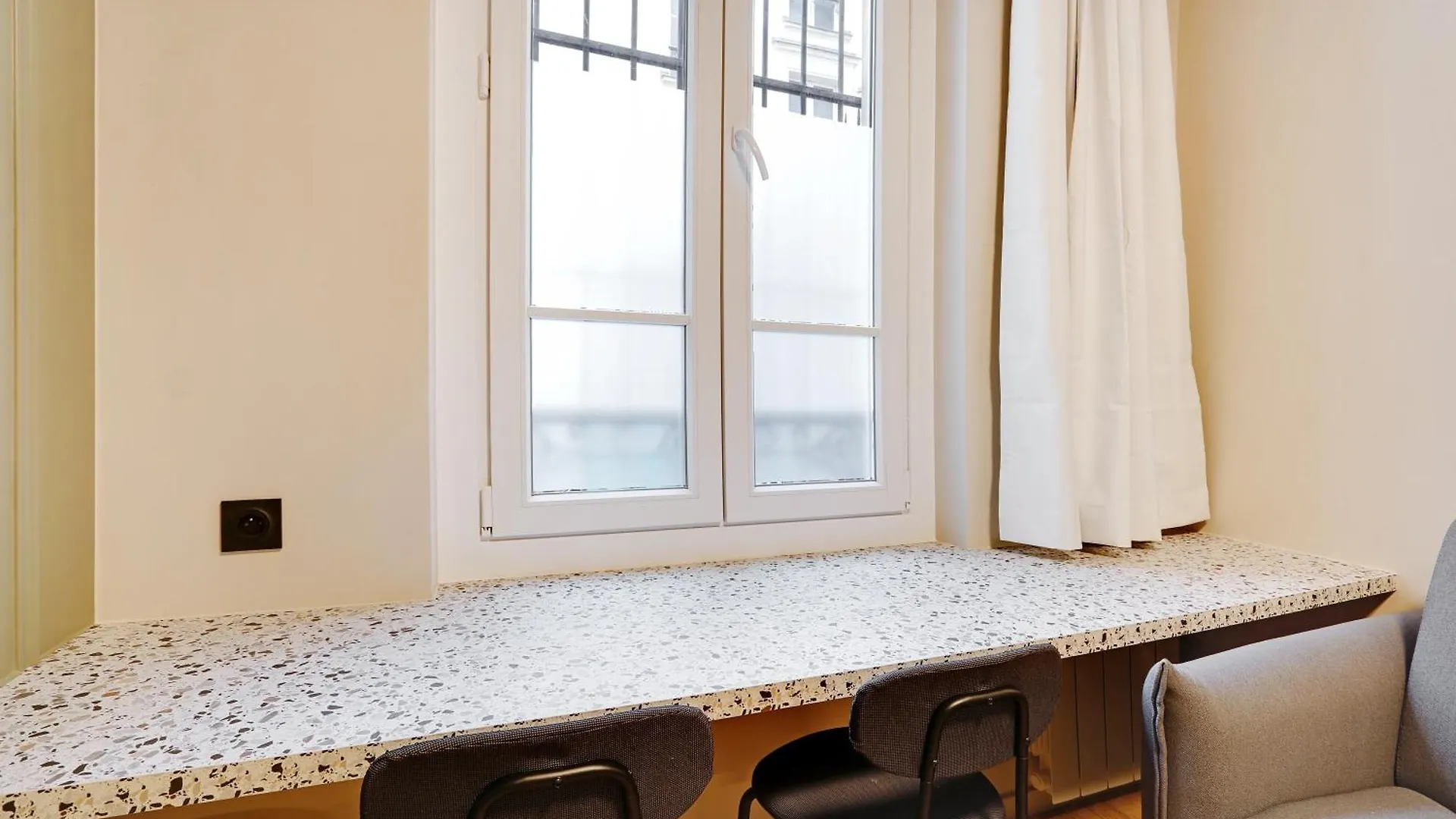 Pick A Flat's In Montmartre - Rue Marcadet